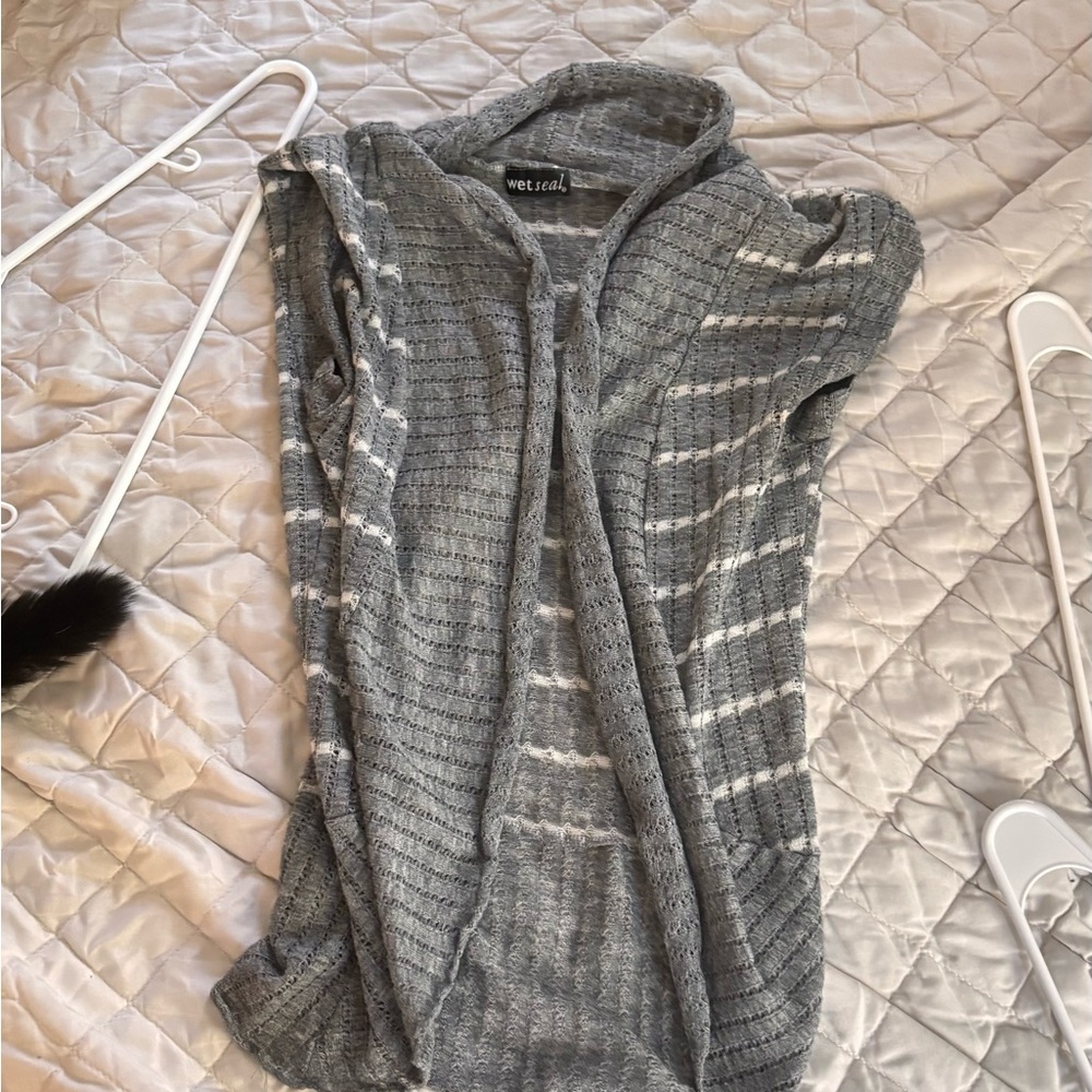 Wet Seal Gray Striped Women's Cardigan